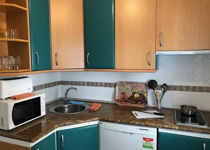 Damas 3 Apartmán Caces